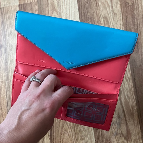 Lodis Audrey Alix Tri-fold Wallet - Picture 4 of 4